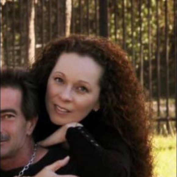 Meet your Posher, Diana - Picture 1 of 1